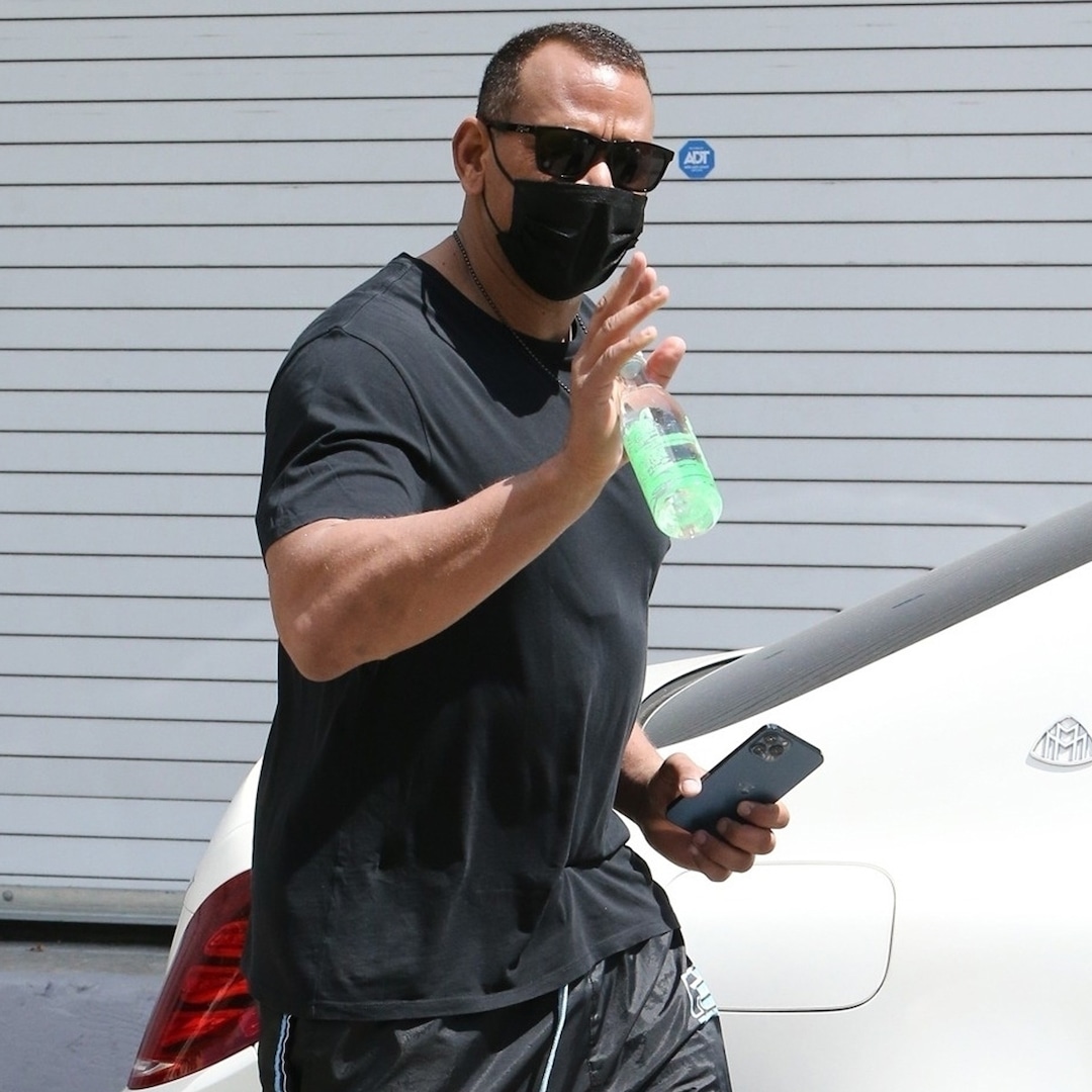 Here’s What Alex Rodriguez Said When Asked If He Was Single Amid Jennifer Lopez Relationship Drama – E! Online Here’s What Alex Rodriguez Said When Asked If He Was Single Amid Jennifer Lopez Relationship Drama – E! Online